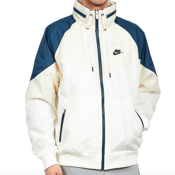 nike windrunner cream